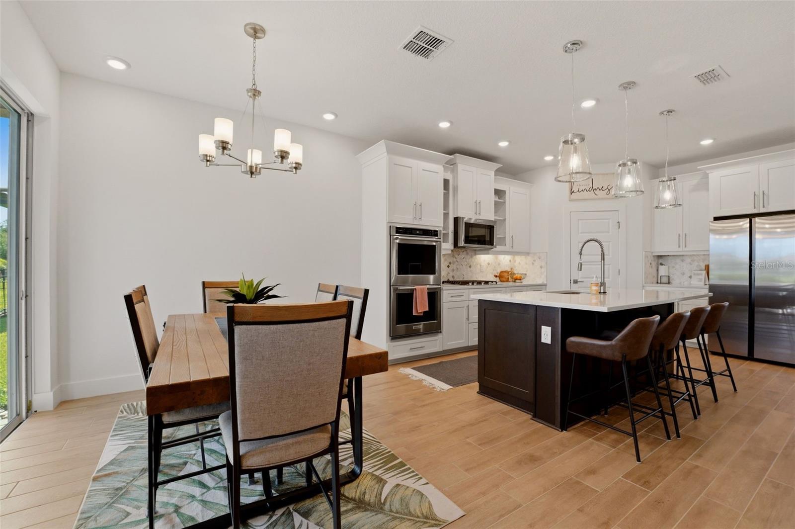 SAVANNA AT LAKEWOOD RANCH PH III 3ABD - Residential