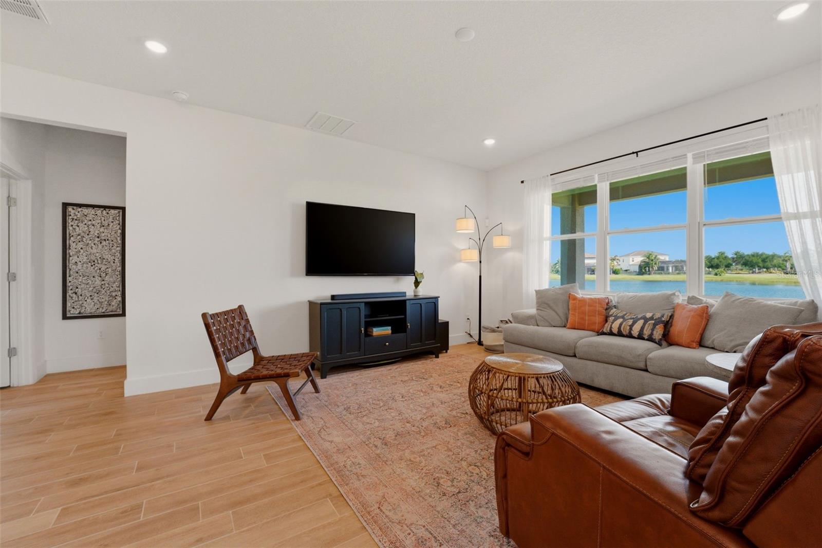 SAVANNA AT LAKEWOOD RANCH PH III 3ABD - Residential