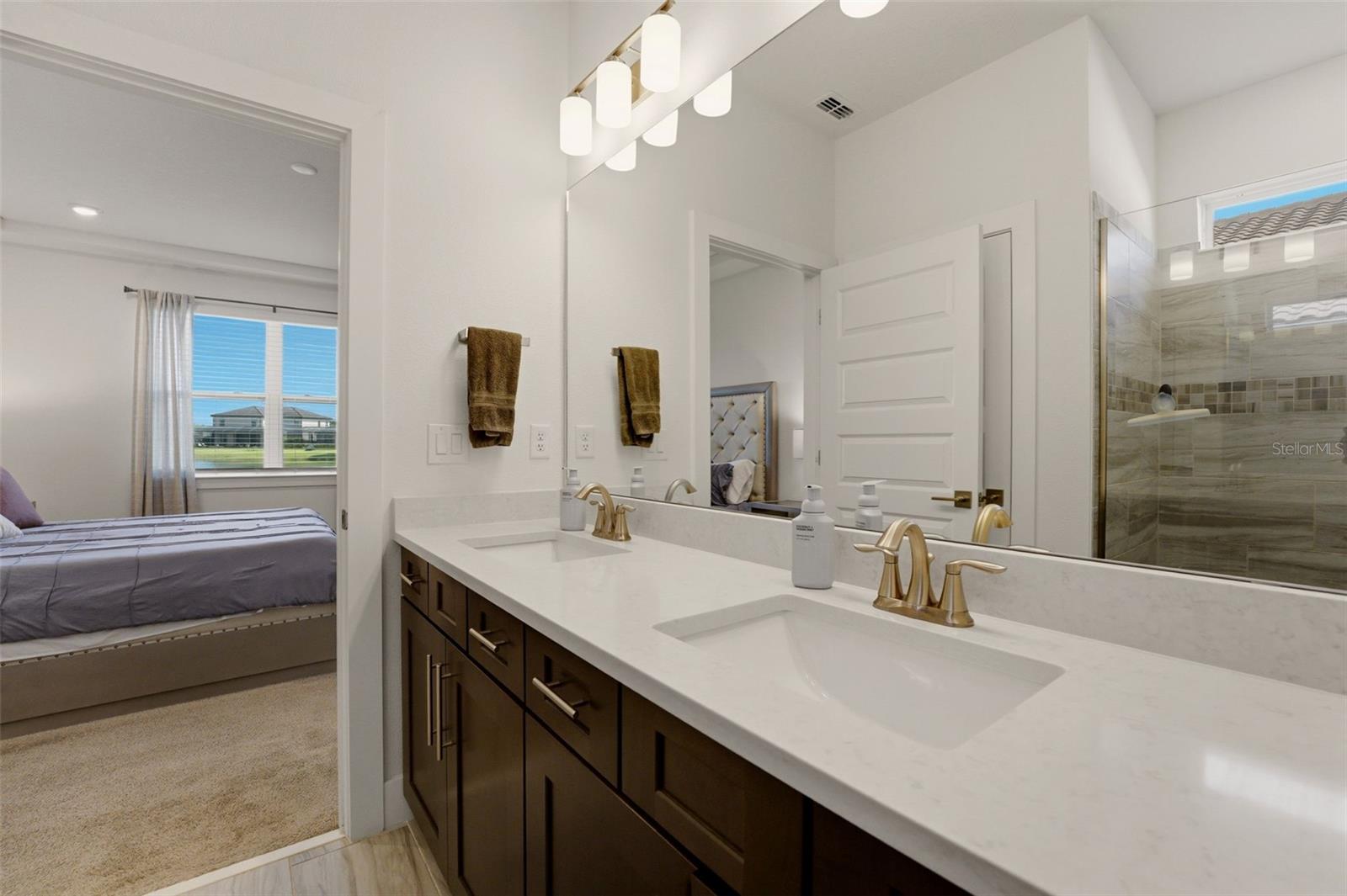SAVANNA AT LAKEWOOD RANCH PH III 3ABD - Residential