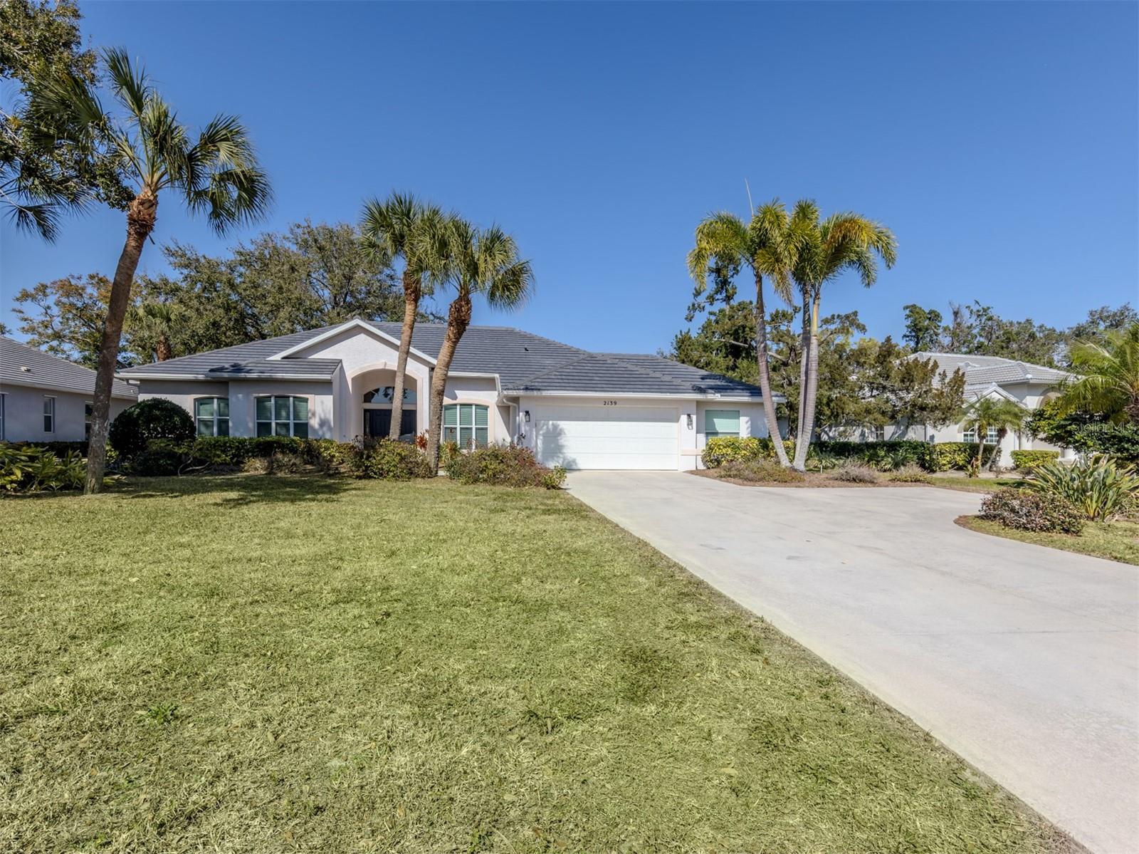 CALUSA LAKES, - Residential