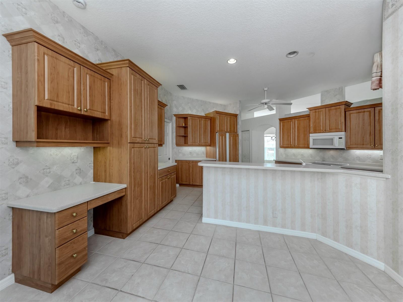 CALUSA LAKES, - Residential