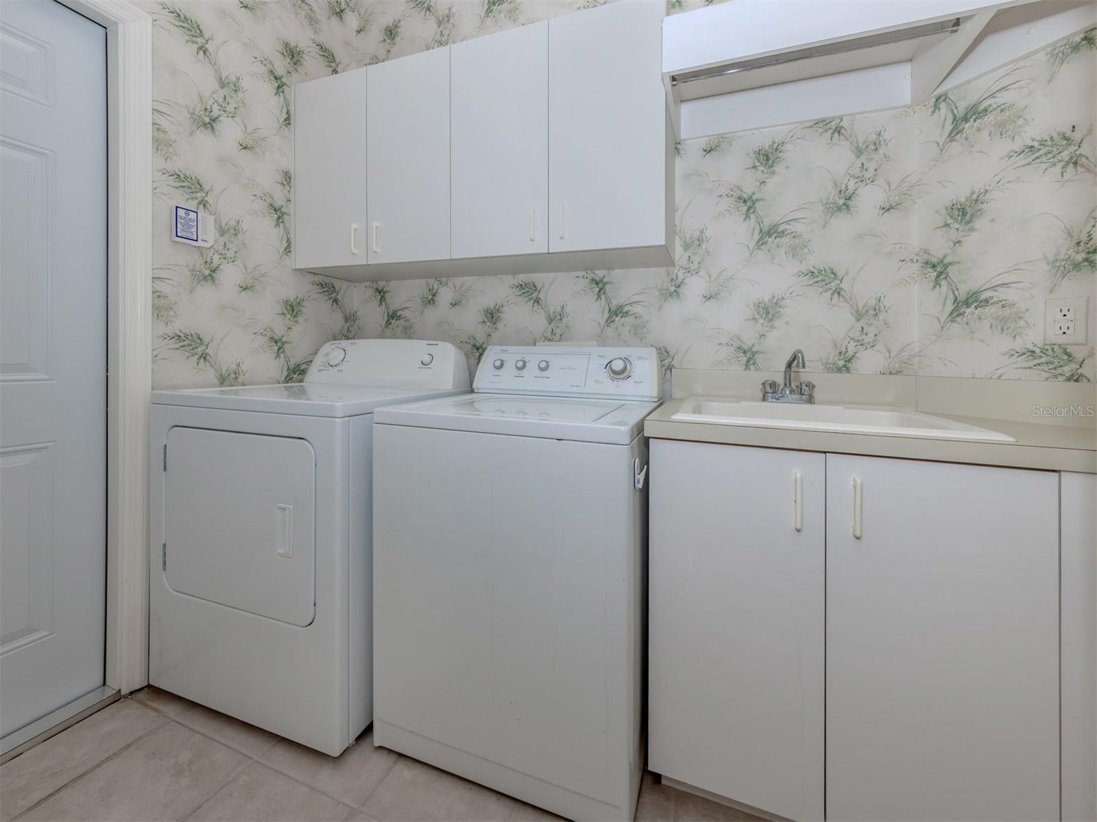 CALUSA LAKES, - Residential