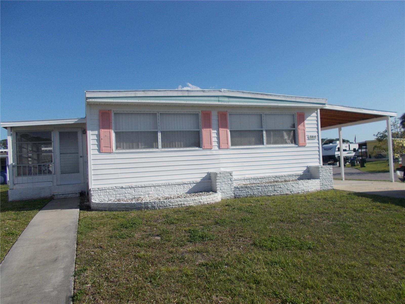 HOLIDAY PARK - Residential