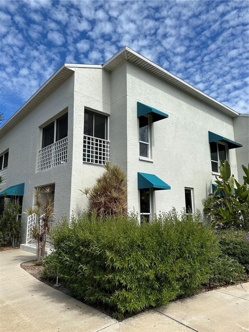 Photo of 329 108th Street W, Bradenton, FL 34209 (MLS # A4668976)