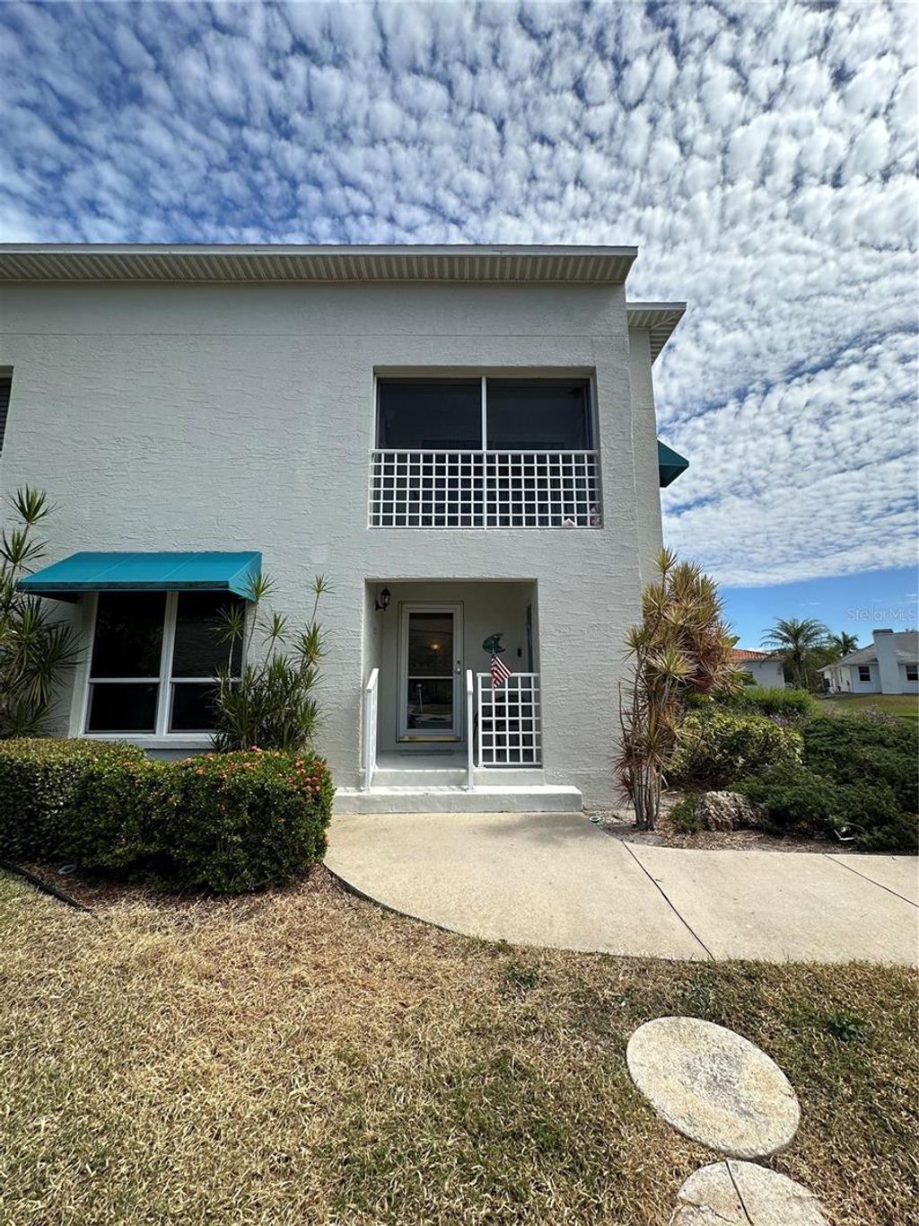 Photo of 329 108th Street W, Bradenton, FL 34209 (MLS # A4668976)