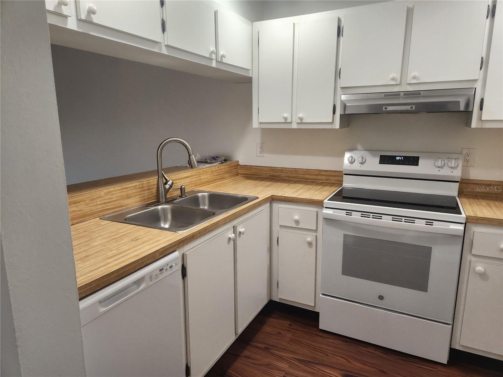 VILLAGE BROOKE SEC 3 - Residential