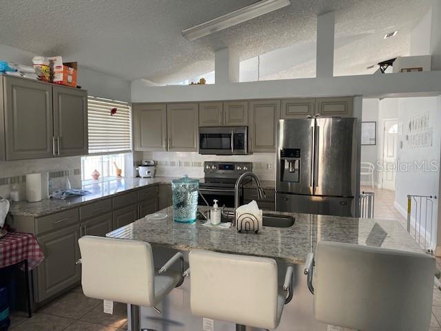 RIO PINAR LAKES - Residential