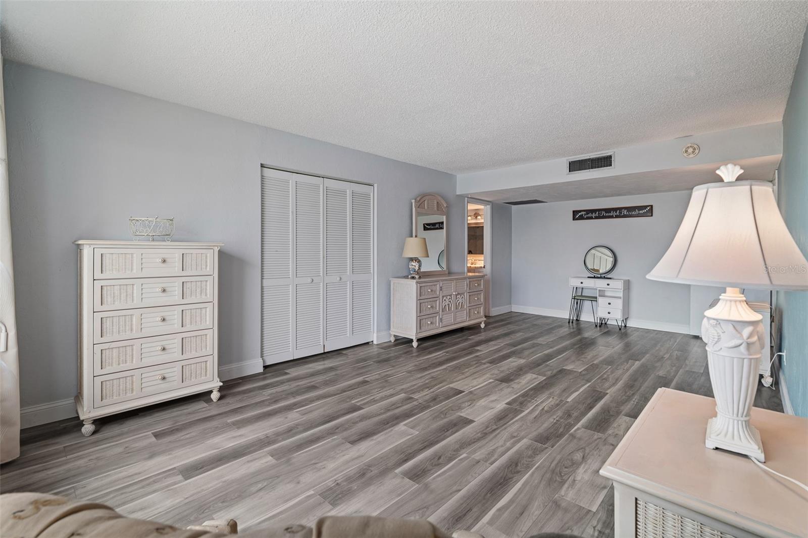 OCEAN VIEW MANOR CONDO - Residential