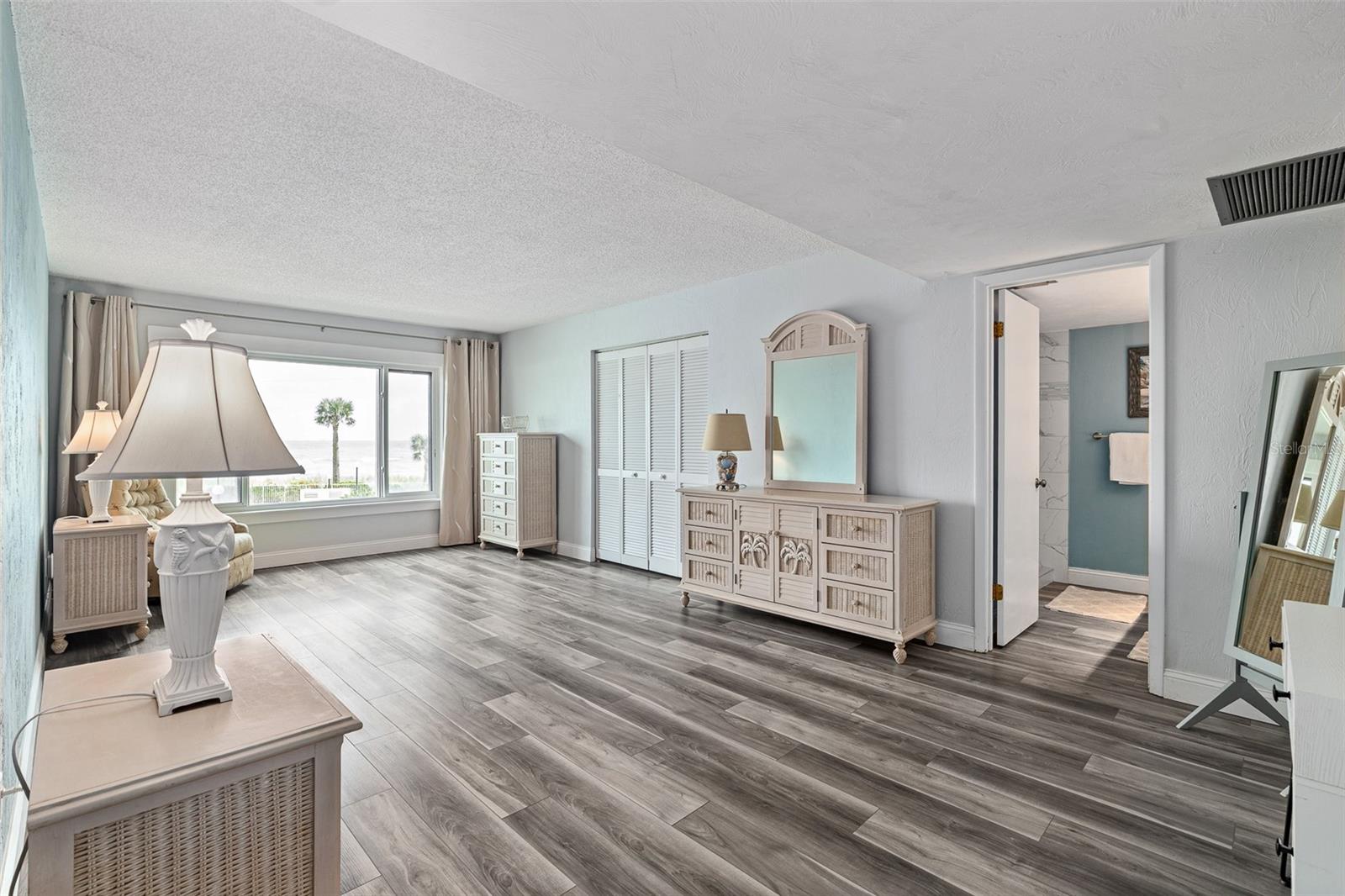 OCEAN VIEW MANOR CONDO - Residential