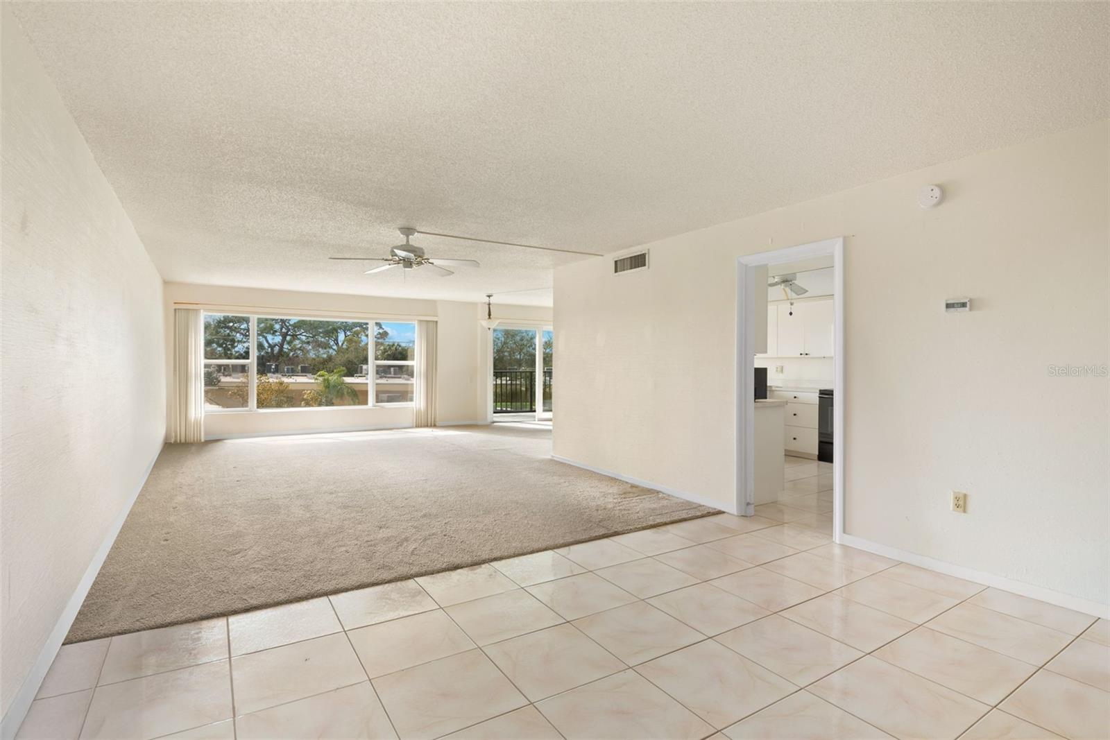 PENTHOUSE GREENS - Residential