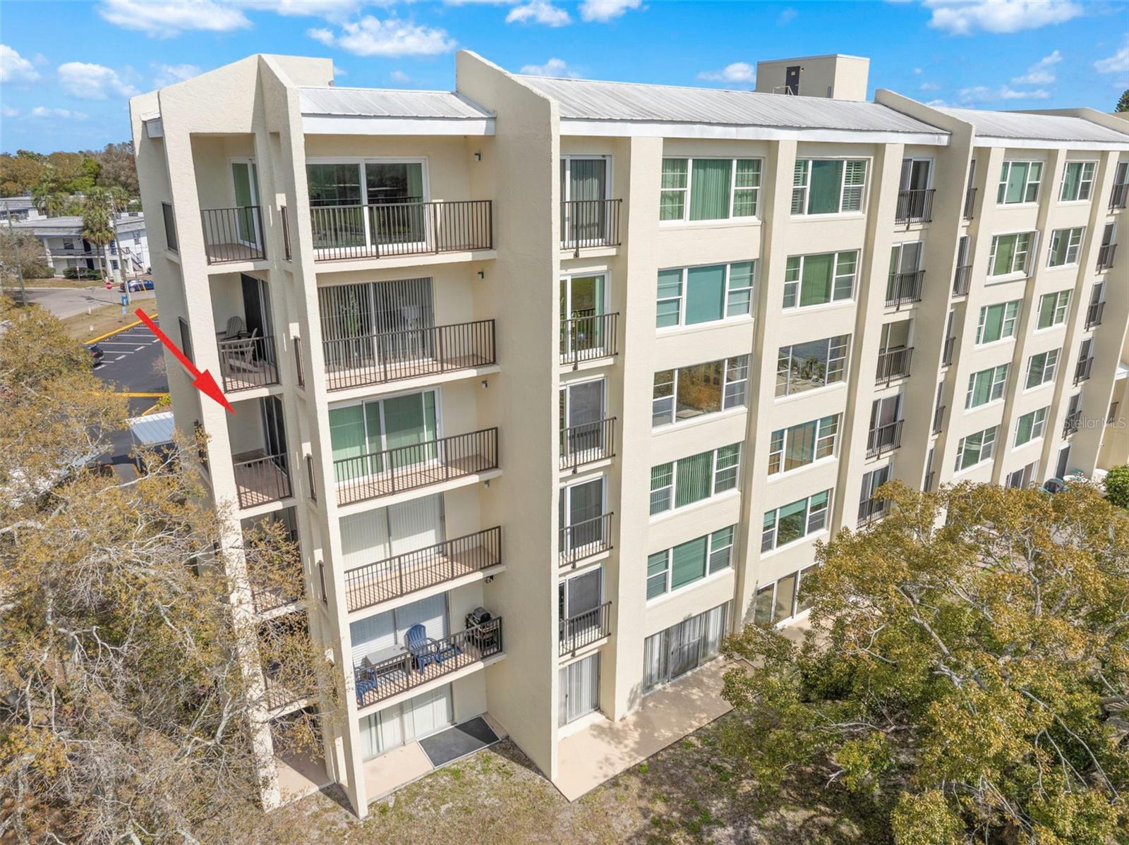 PENTHOUSE GREENS - Residential