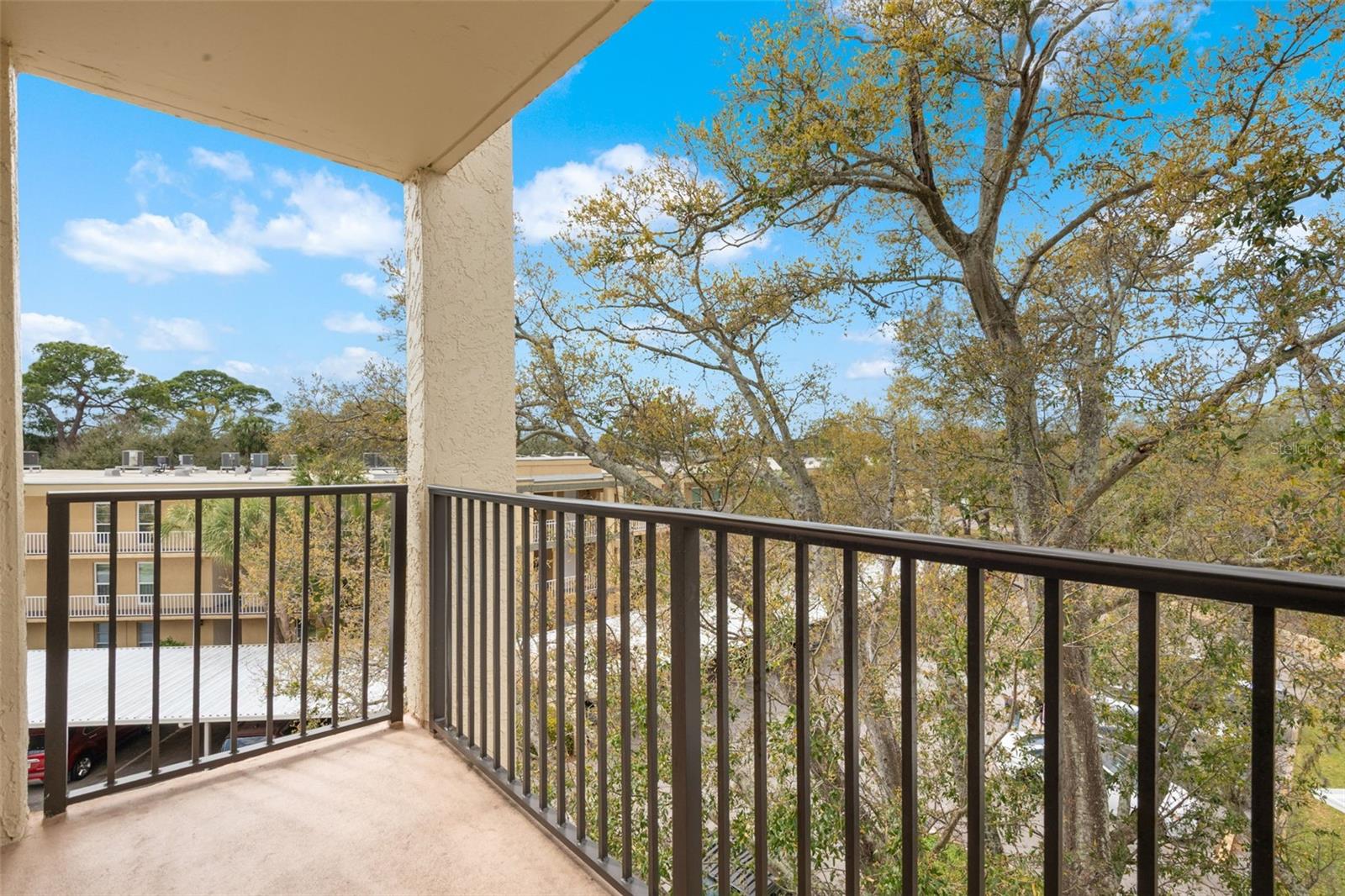 PENTHOUSE GREENS - Residential