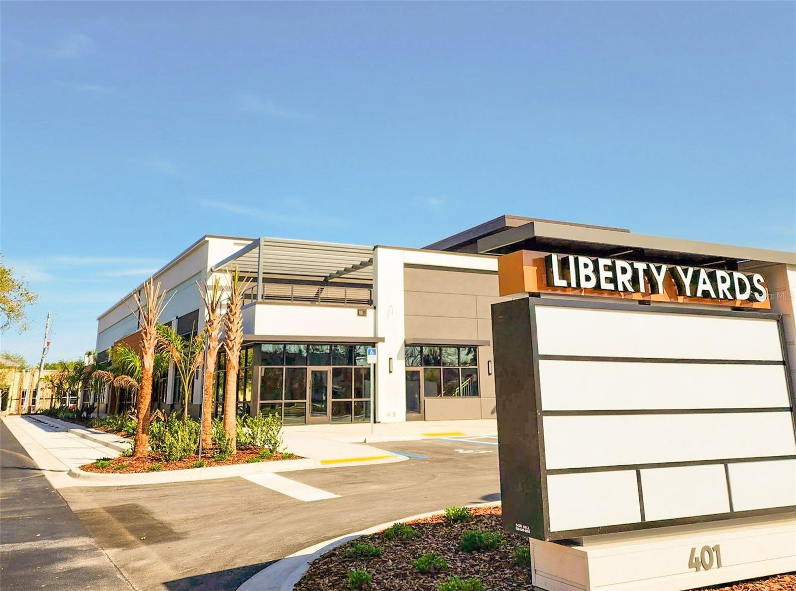 PENTHOUSE GREENS - Residential