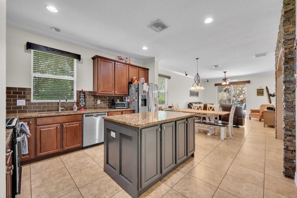 STARLING AT FISHHAWK - Residential