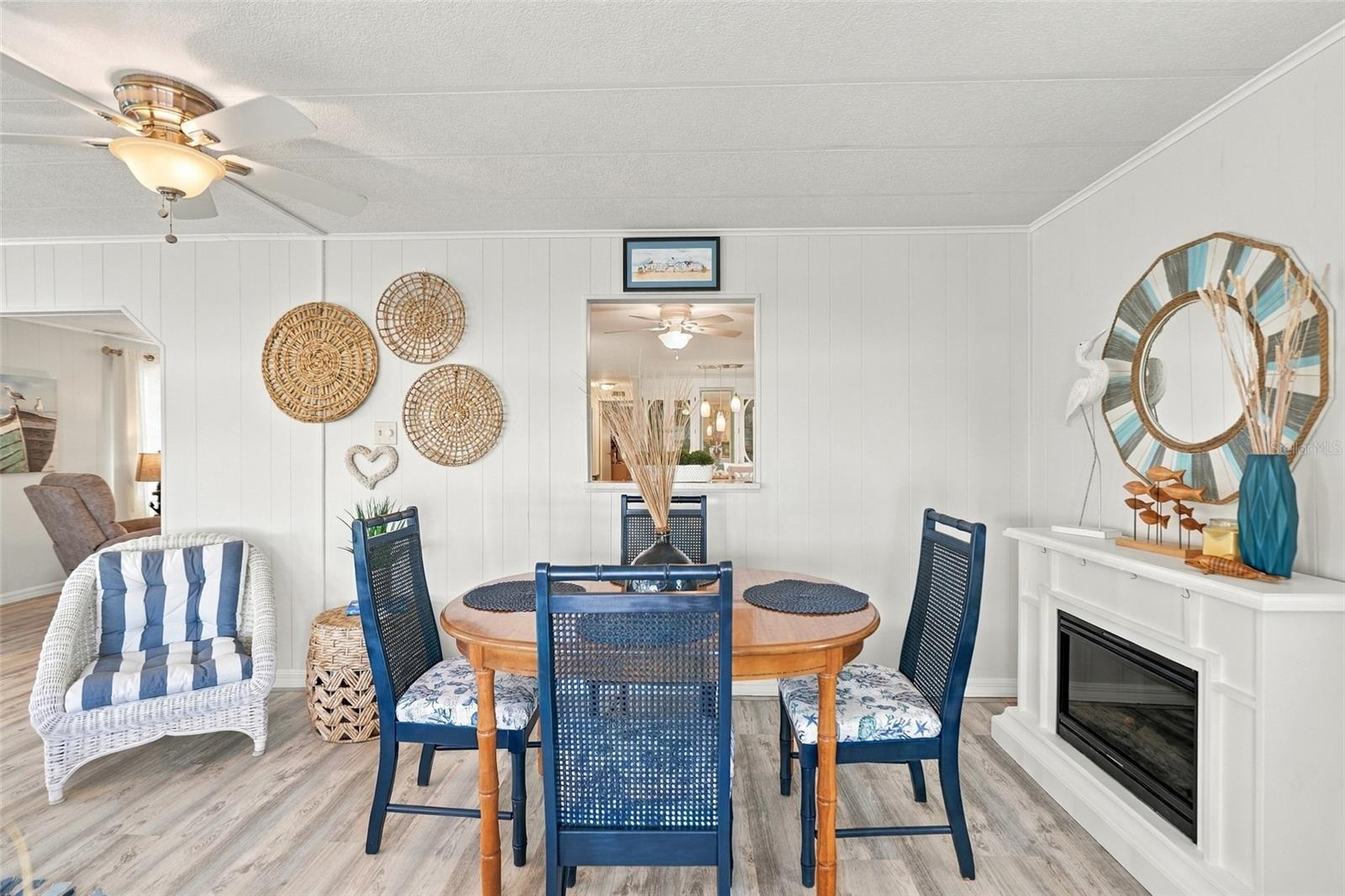 17 LAFITTE DRIVE, NOKOMIS, FL, 34275 2 17 LAFITTE DRIVE