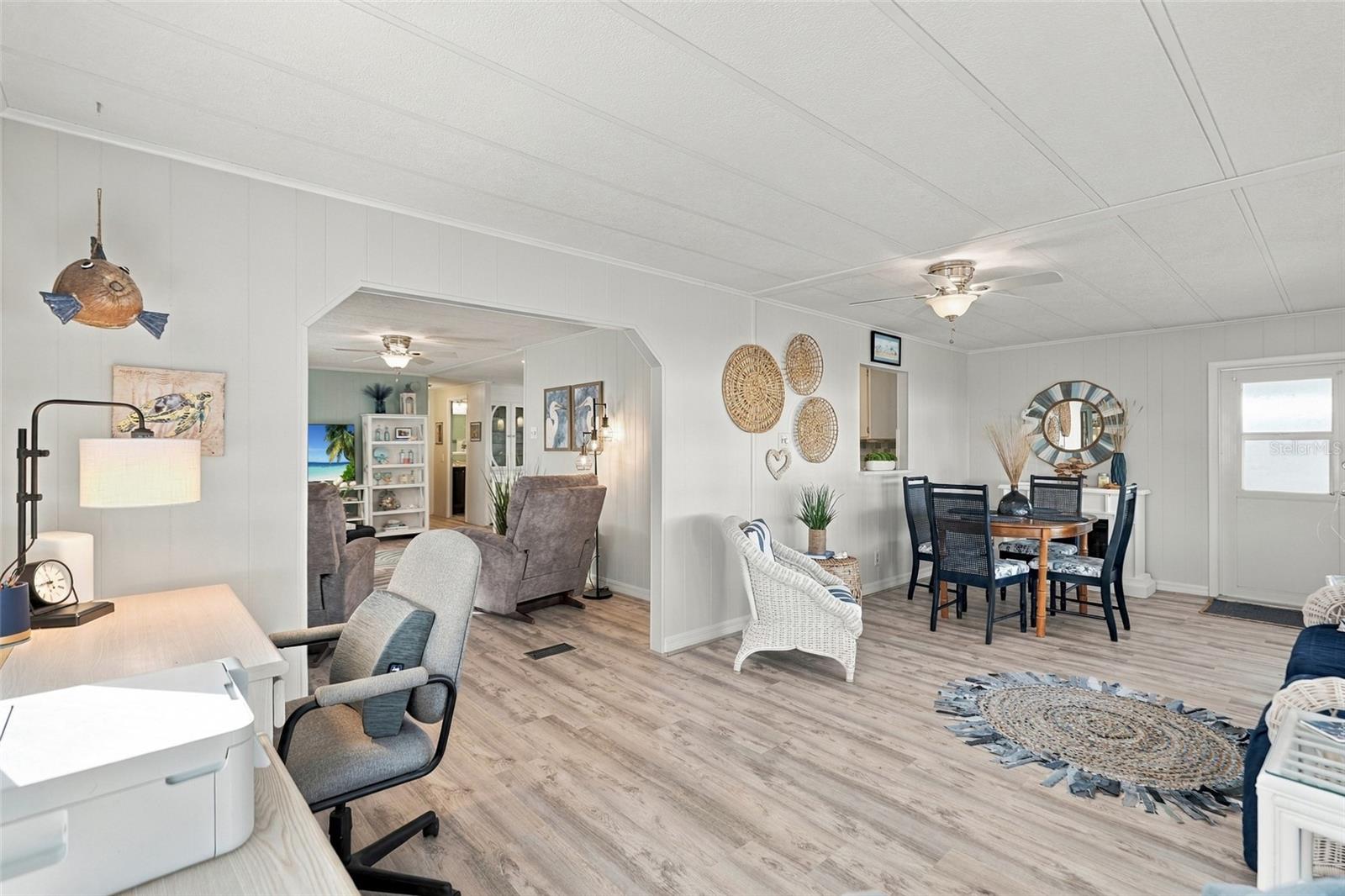 17 LAFITTE DRIVE, NOKOMIS, FL, 34275 4 17 LAFITTE DRIVE