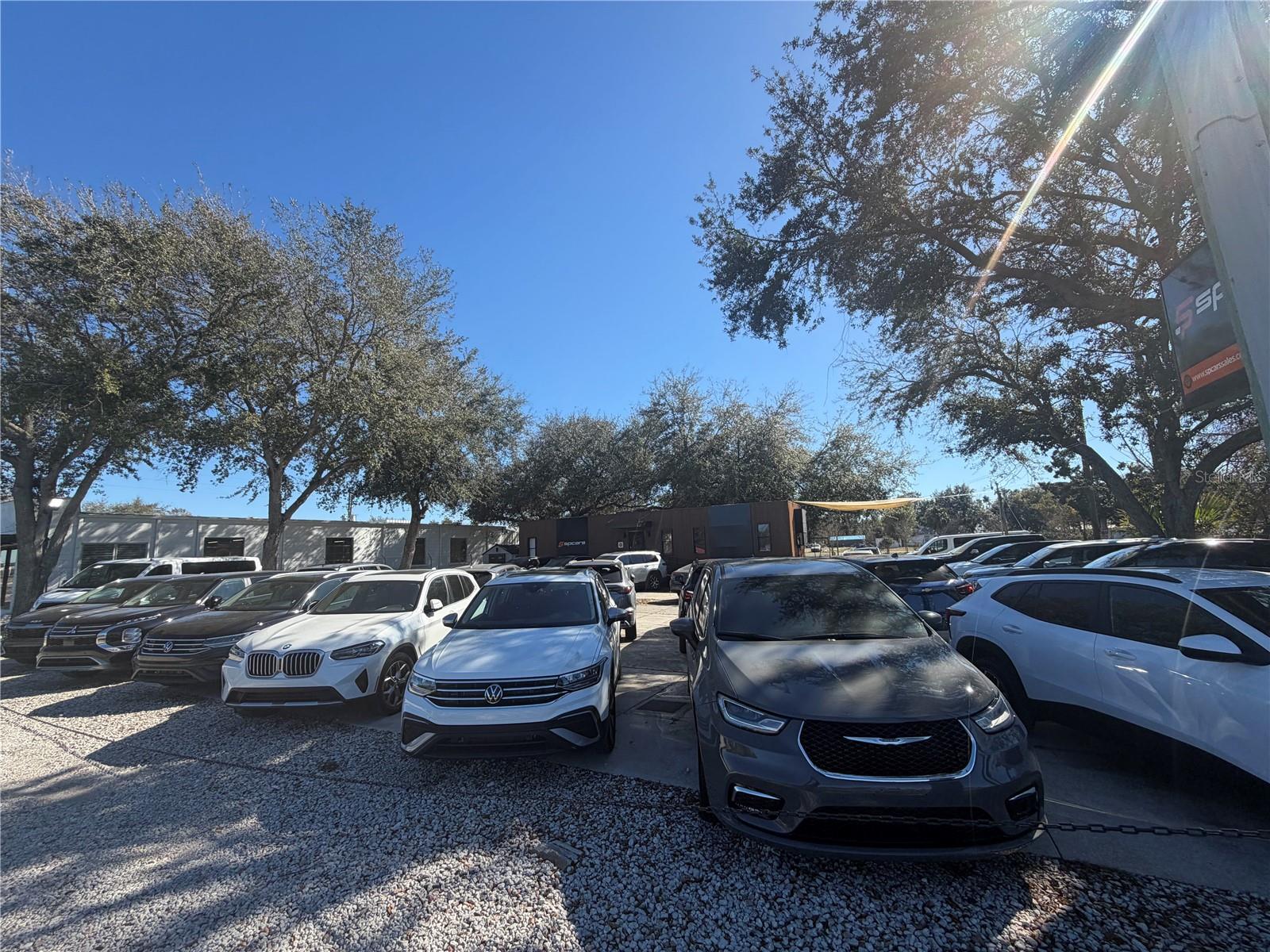 12822 W COLONIAL DRIVE