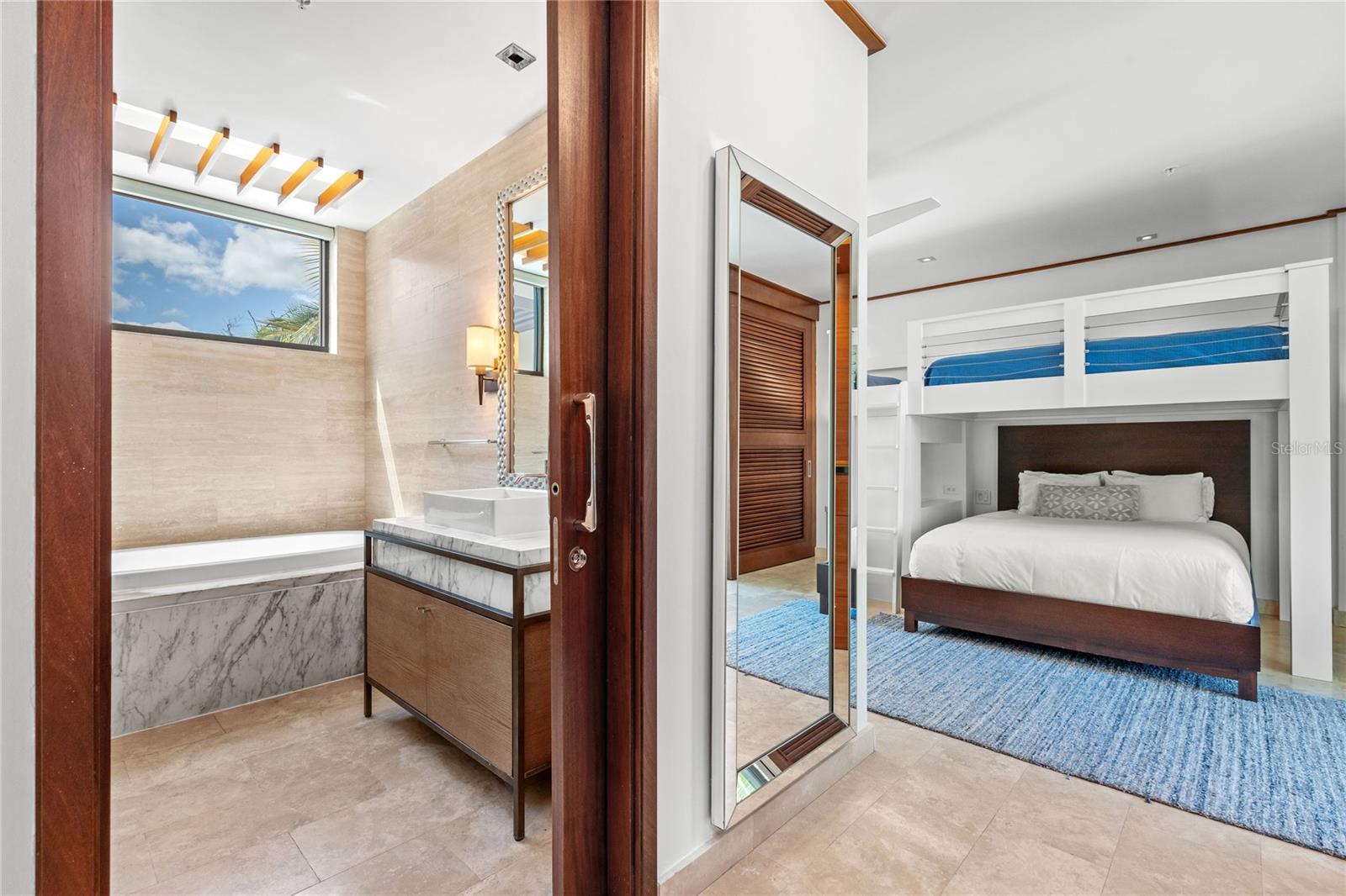 WEST BEACH RESIDENCES - Residential