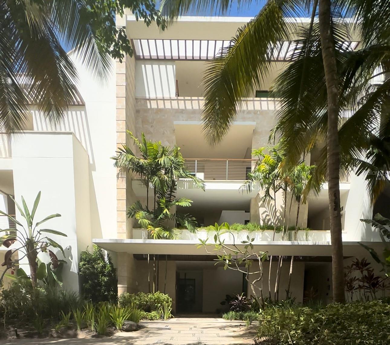 WEST BEACH RESIDENCES - Residential