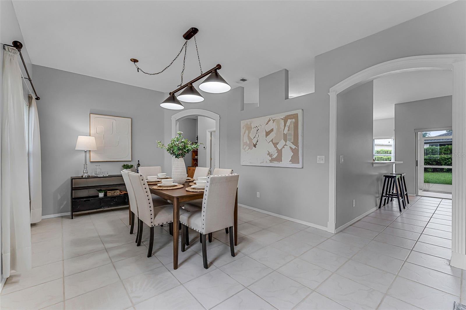 2946 OAK HAMMOCK COURT