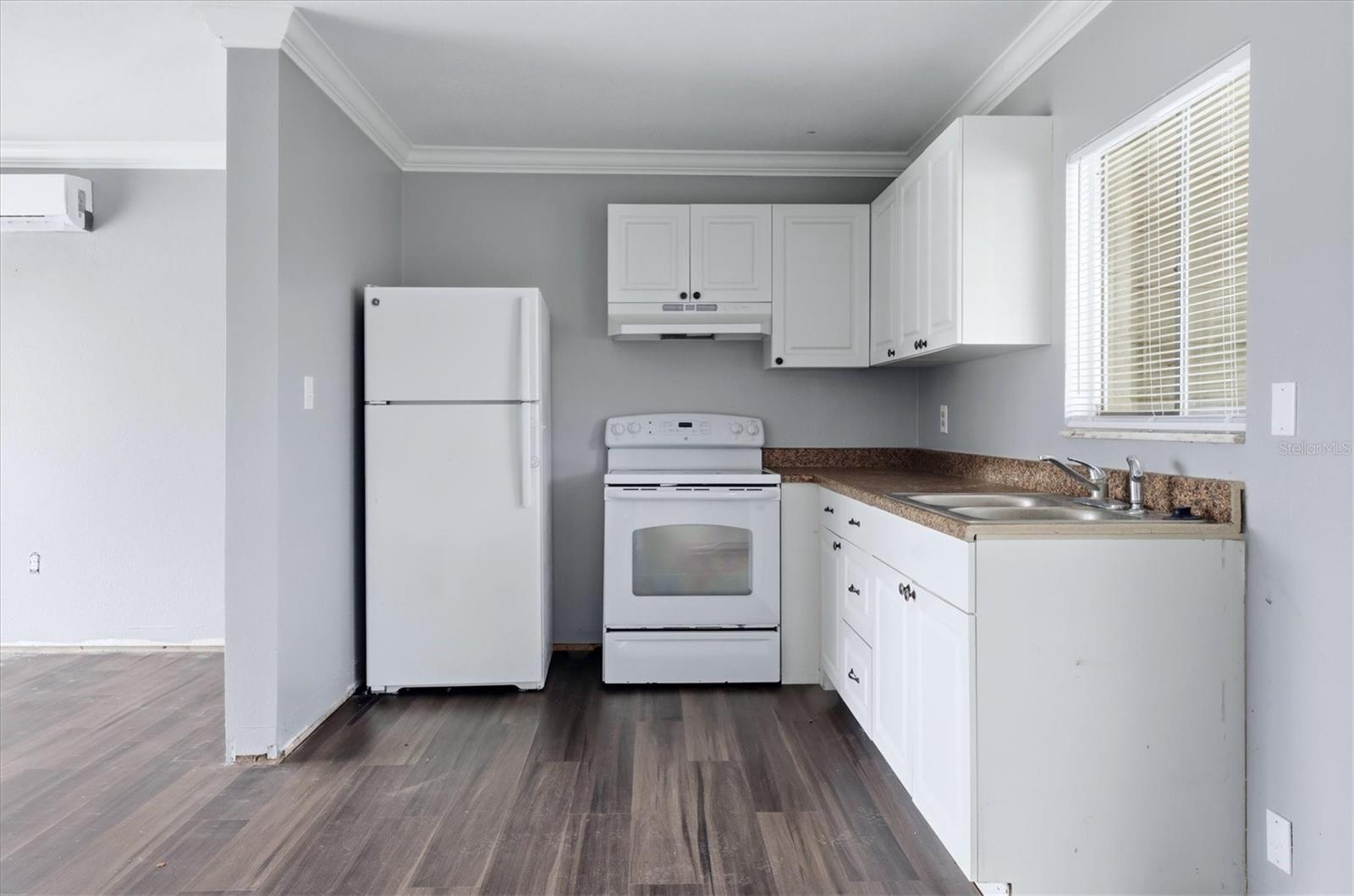 WARM MINERAL SPGS - Residential Income