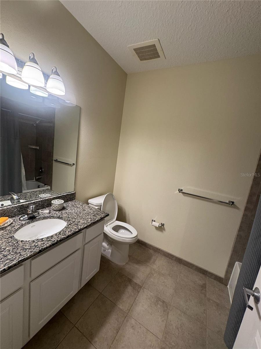 OLDSMAR GALLERIA CONDO - Residential Lease