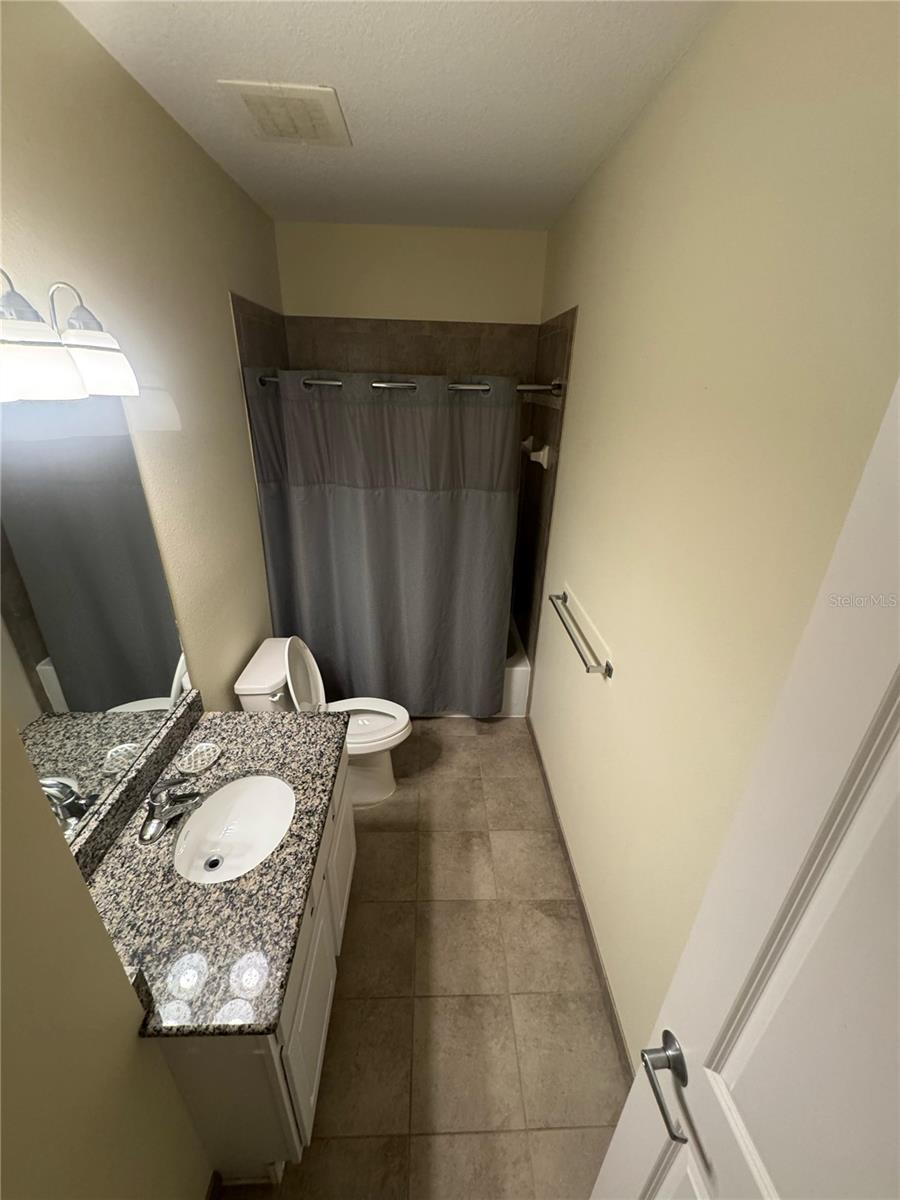 OLDSMAR GALLERIA CONDO - Residential Lease