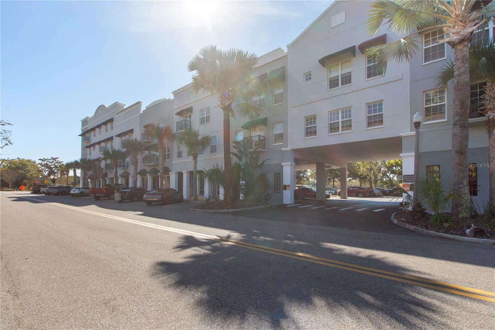 OLDSMAR GALLERIA CONDO - Residential Lease