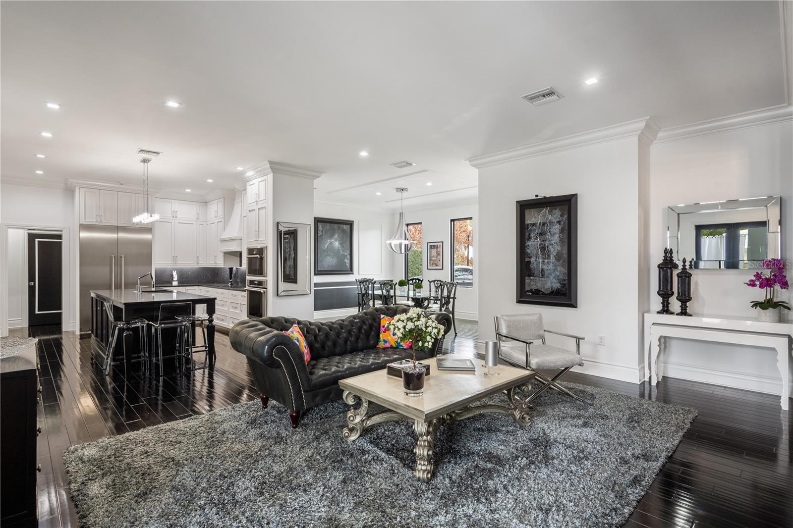 ELLNO WILLO - Residential