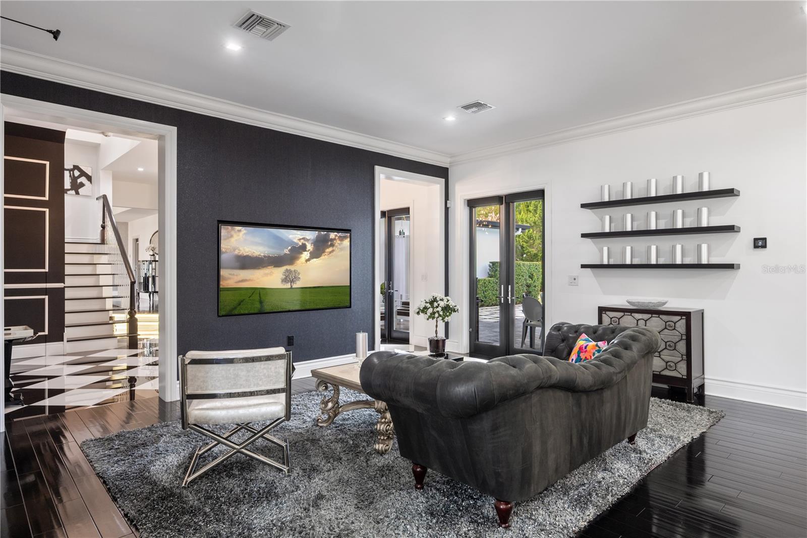 ELLNO WILLO - Residential