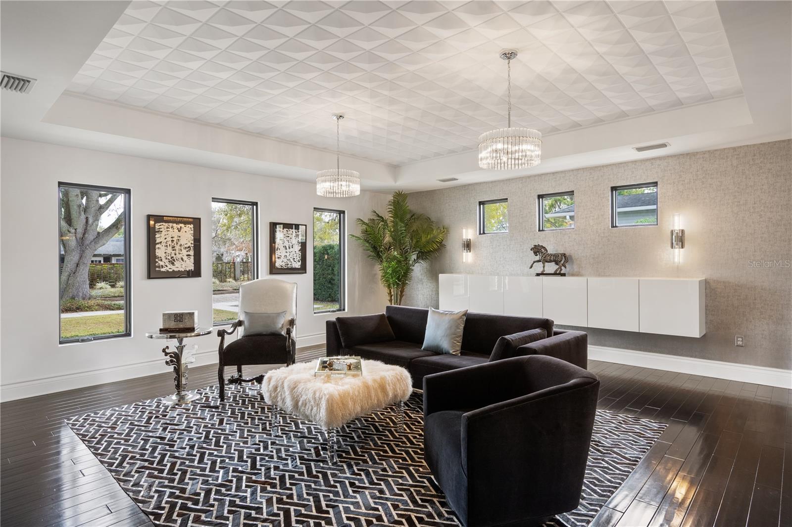 ELLNO WILLO - Residential