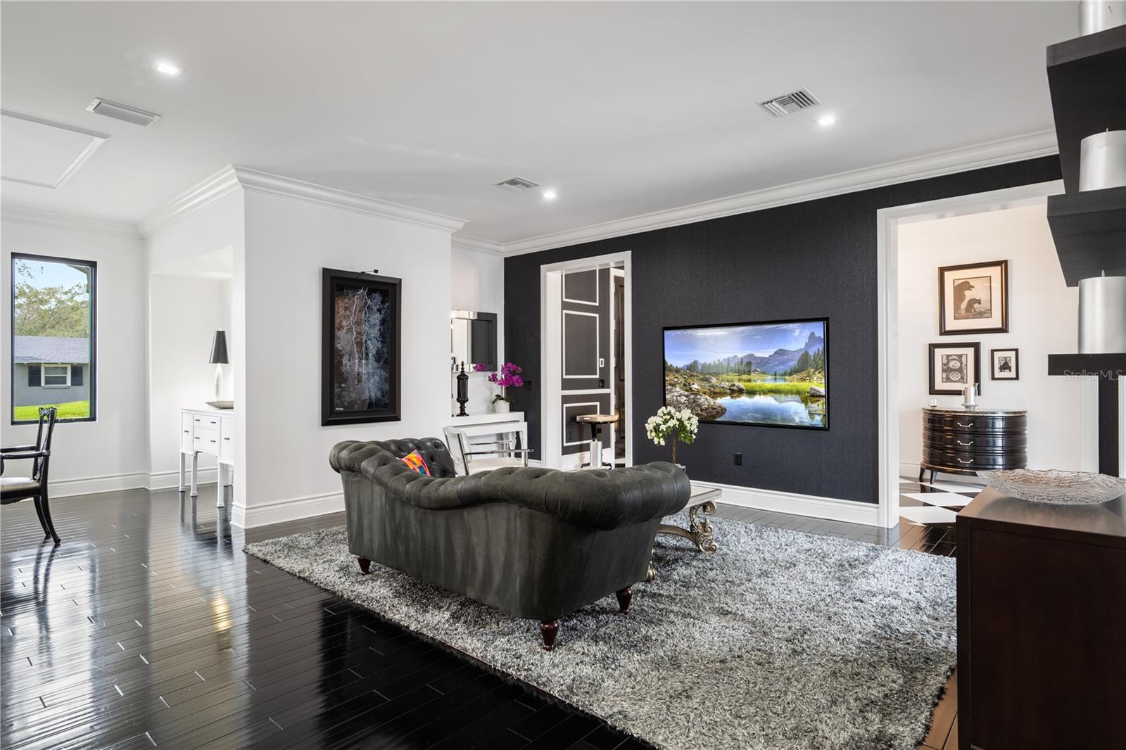 ELLNO WILLO - Residential