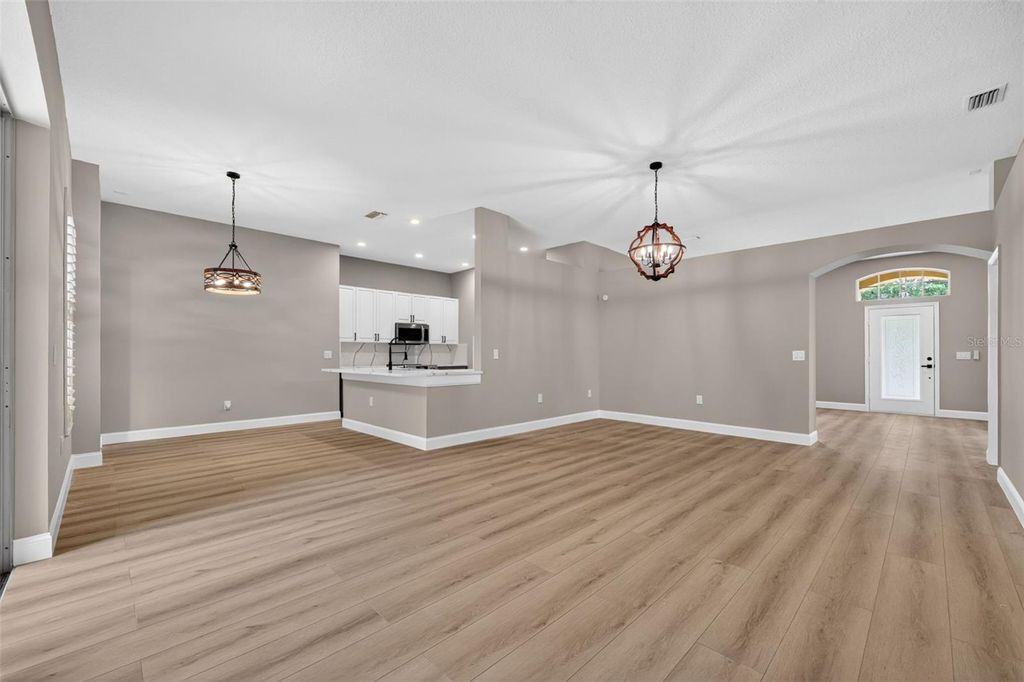 Photo of 14818 Heronglen Drive, Lithia, FL 33547 (MLS # O6401777)