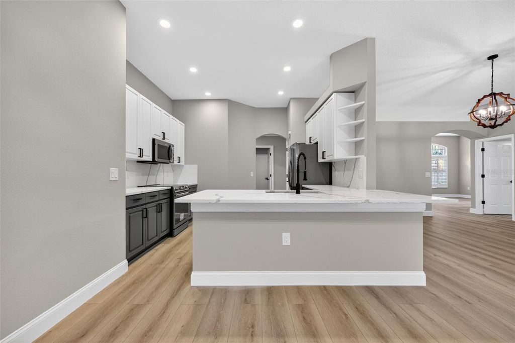 Photo of 14818 Heronglen Drive, Lithia, FL 33547 (MLS # O6401777)