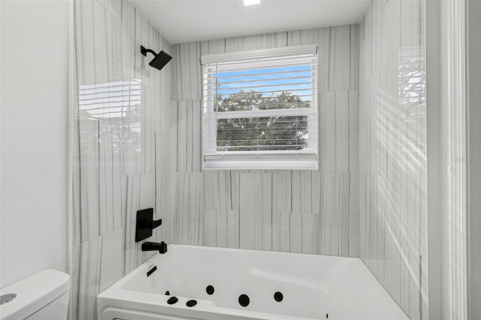 BRIARWOOD - Residential