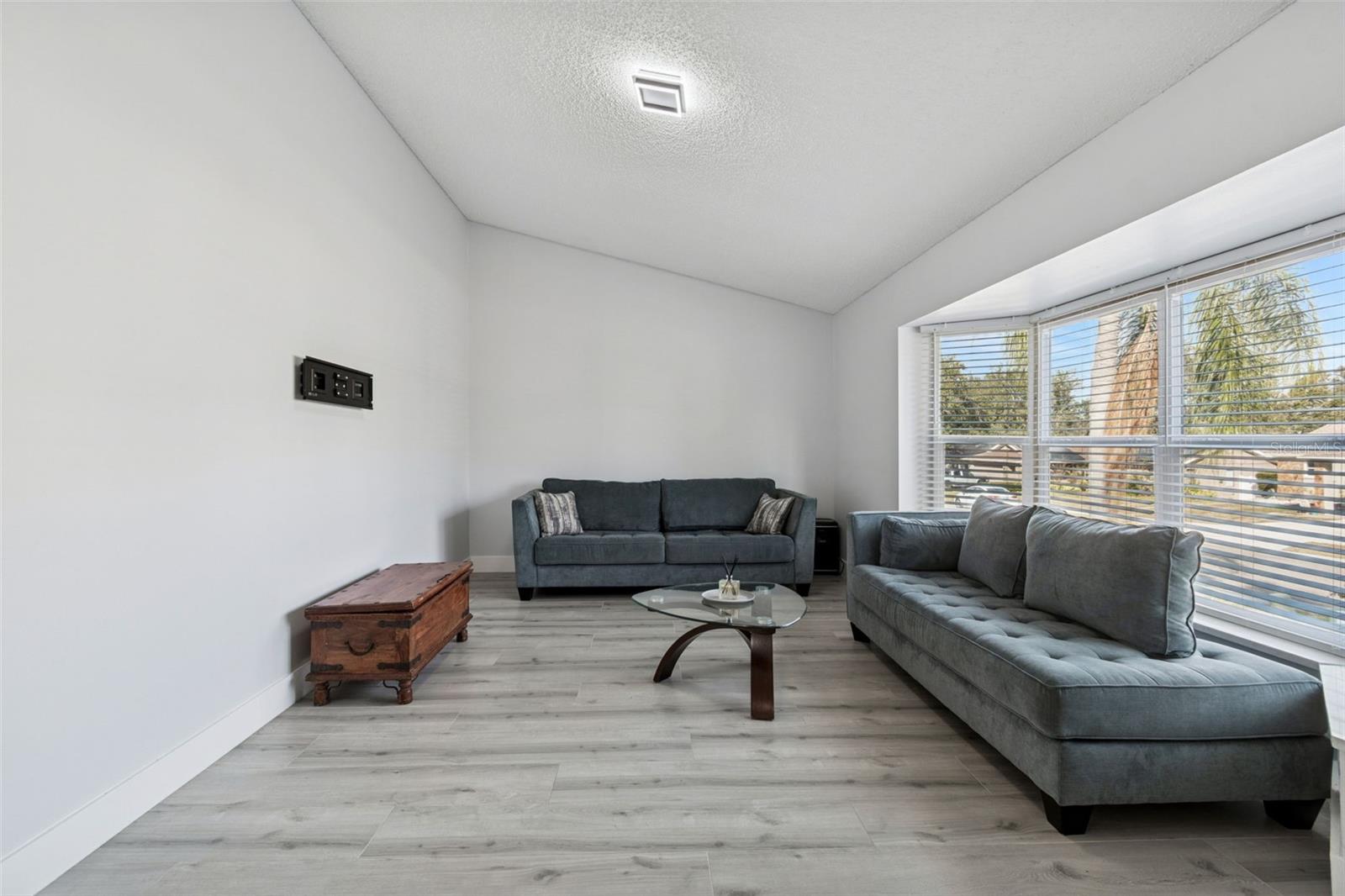 BRIARWOOD - Residential
