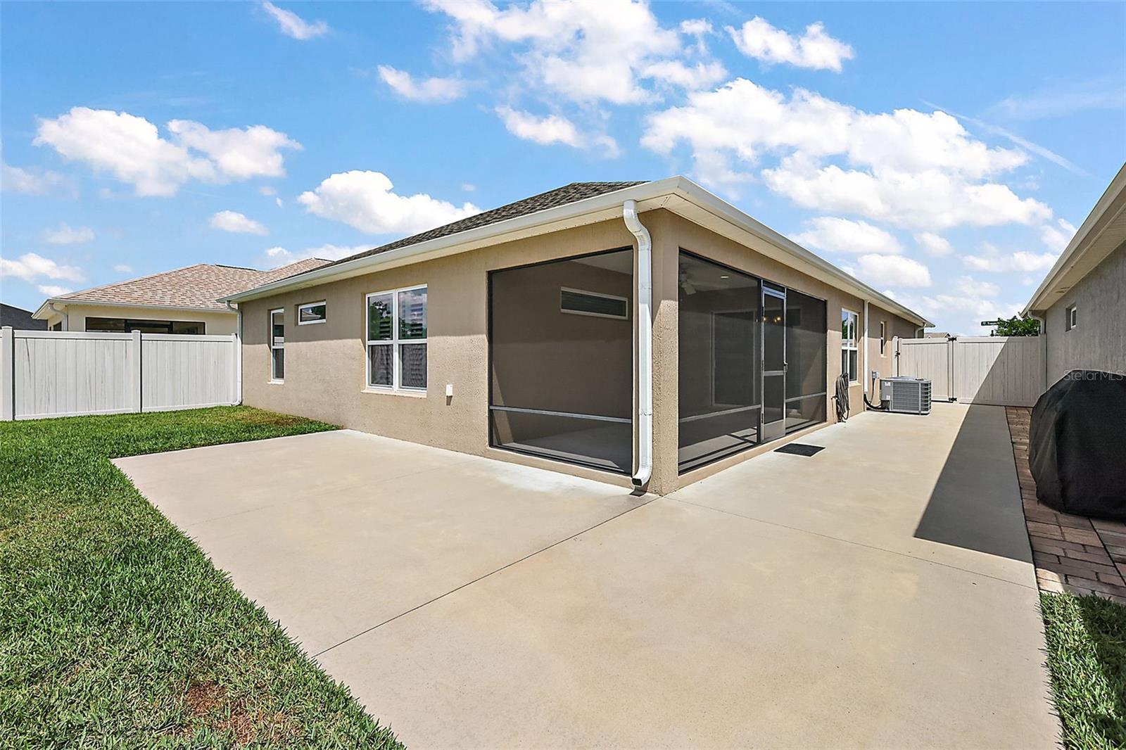 VILLAGES/SOUTHERN OAKS LILLY V - Residential