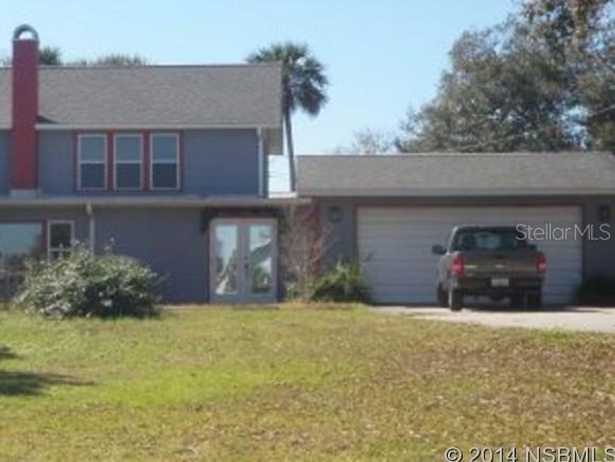 LOCATION, LOCATION, LOCATION!  This is a diamond in the rough, waiting for someone to bring her back to life.  Located on Prestigious Riverside Dr.    his property is eligible under the Freddie Mac First Look Initiative through 06/09/2014.  Only owner occupied offers will be considered until then.  Buyer to pay doc stamps on deed.  Cash only due to condition ;Water: City