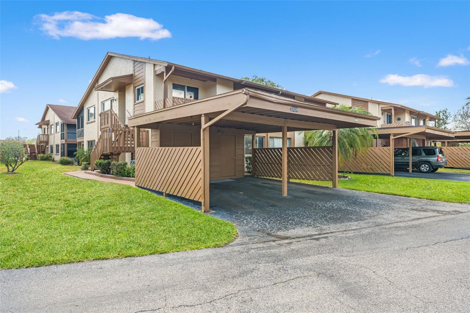 BEACON LAKES CONDO 05 - Residential