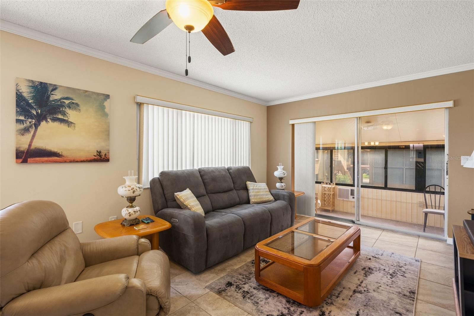 BEACON LAKES CONDO 05 - Residential