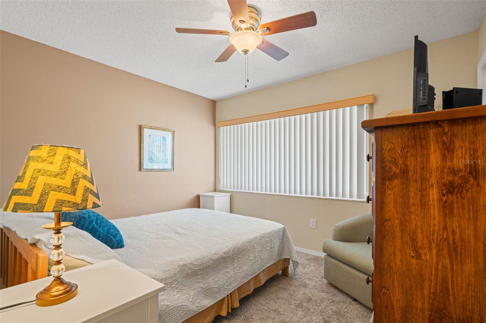 BEACON LAKES CONDO 05 - Residential