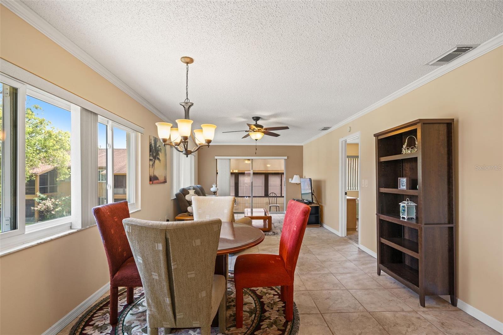 BEACON LAKES CONDO 05 - Residential