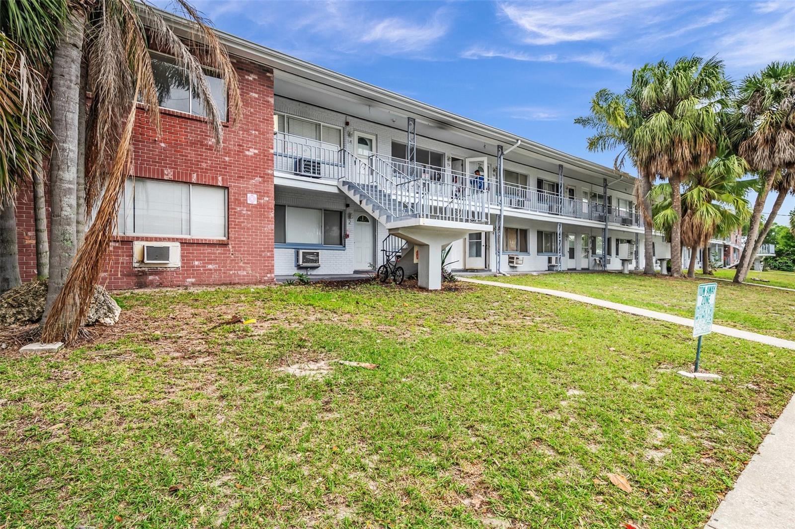 View CLEARWATER, FL 33765 condo