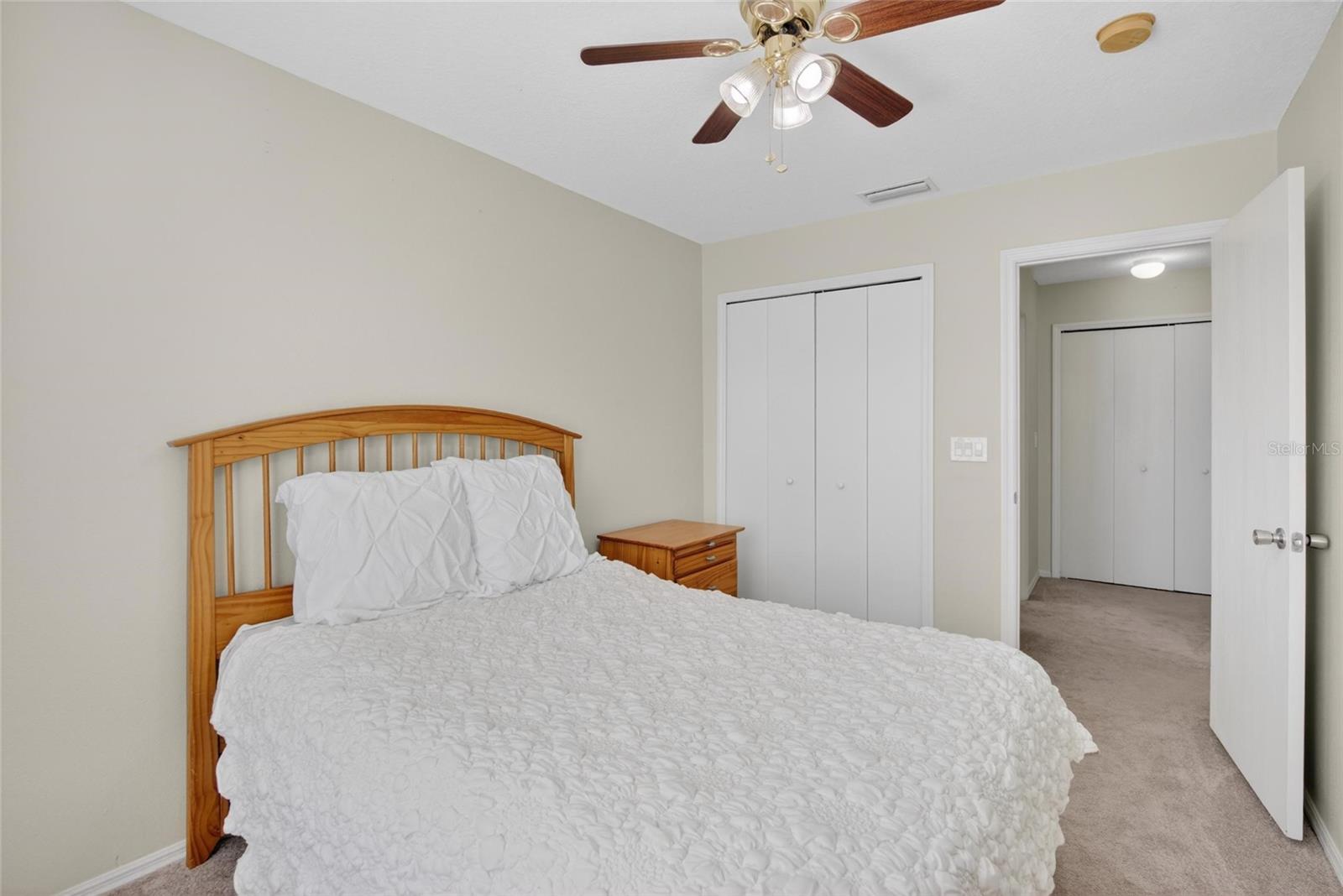 EDGEWATER AT LAKE BRANDON - Residential