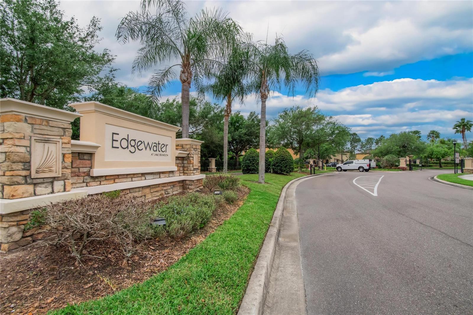 EDGEWATER AT LAKE BRANDON - Residential