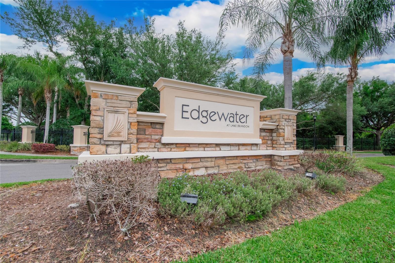 EDGEWATER AT LAKE BRANDON - Residential