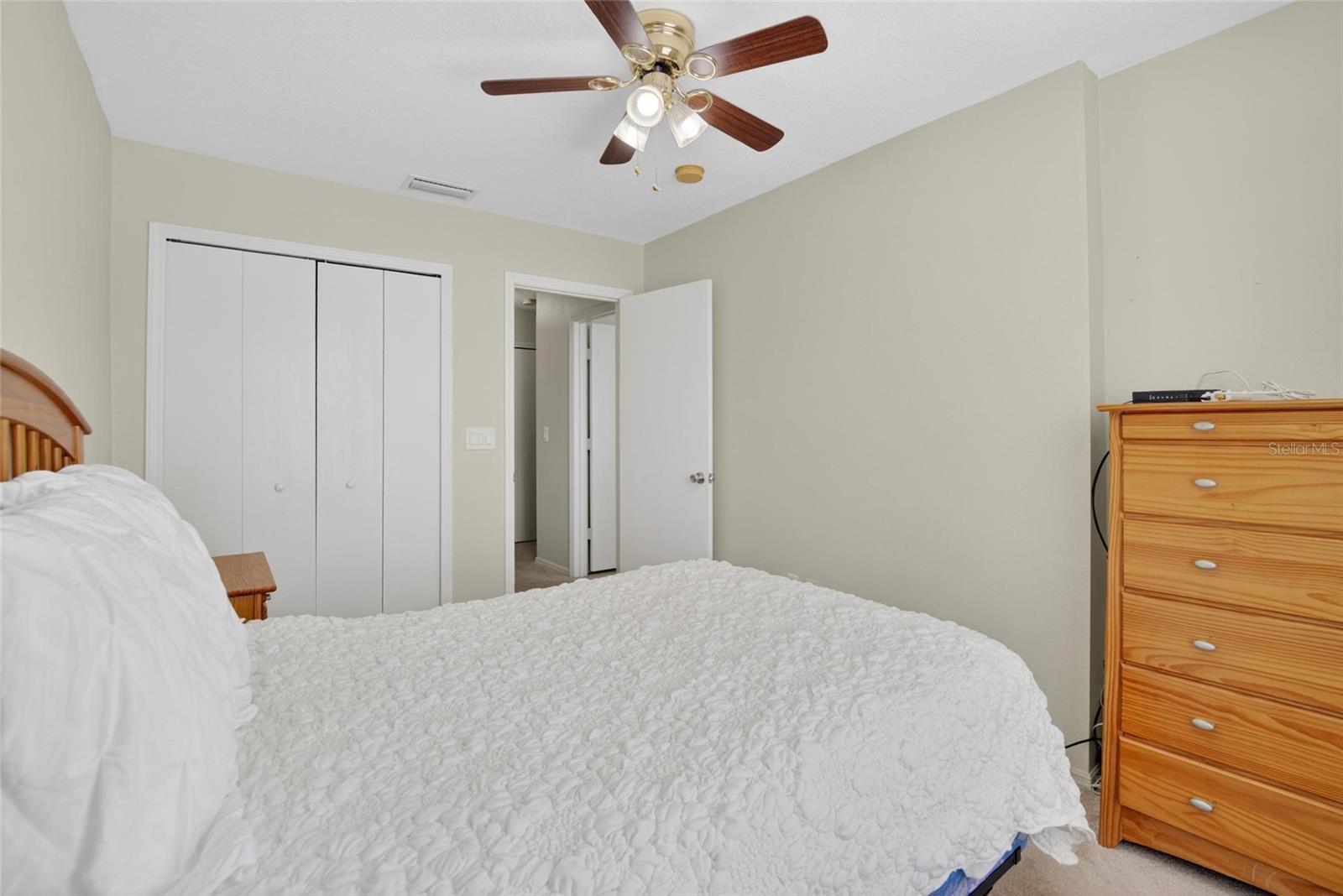 EDGEWATER AT LAKE BRANDON - Residential