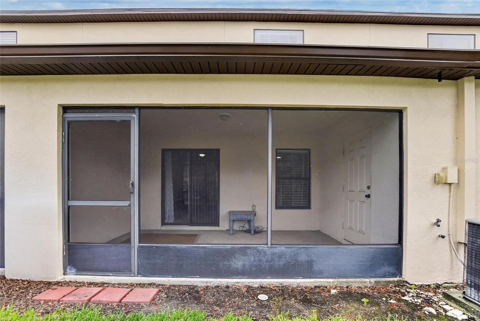 EDGEWATER AT LAKE BRANDON - Residential