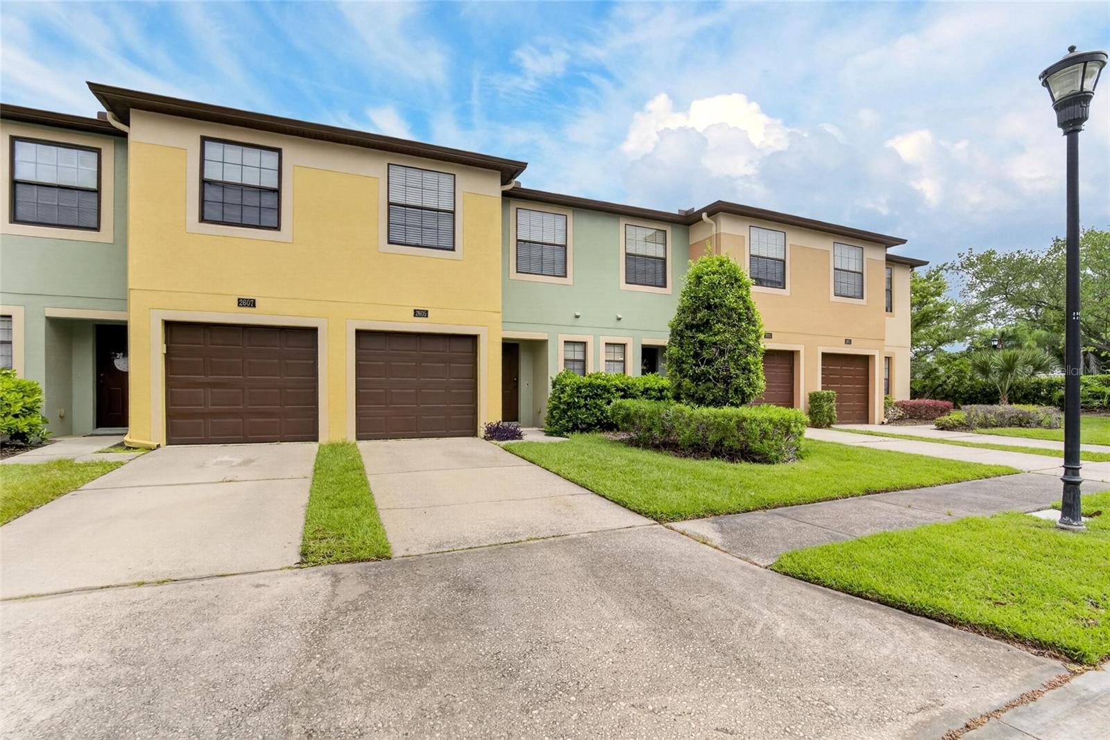 EDGEWATER AT LAKE BRANDON - Residential