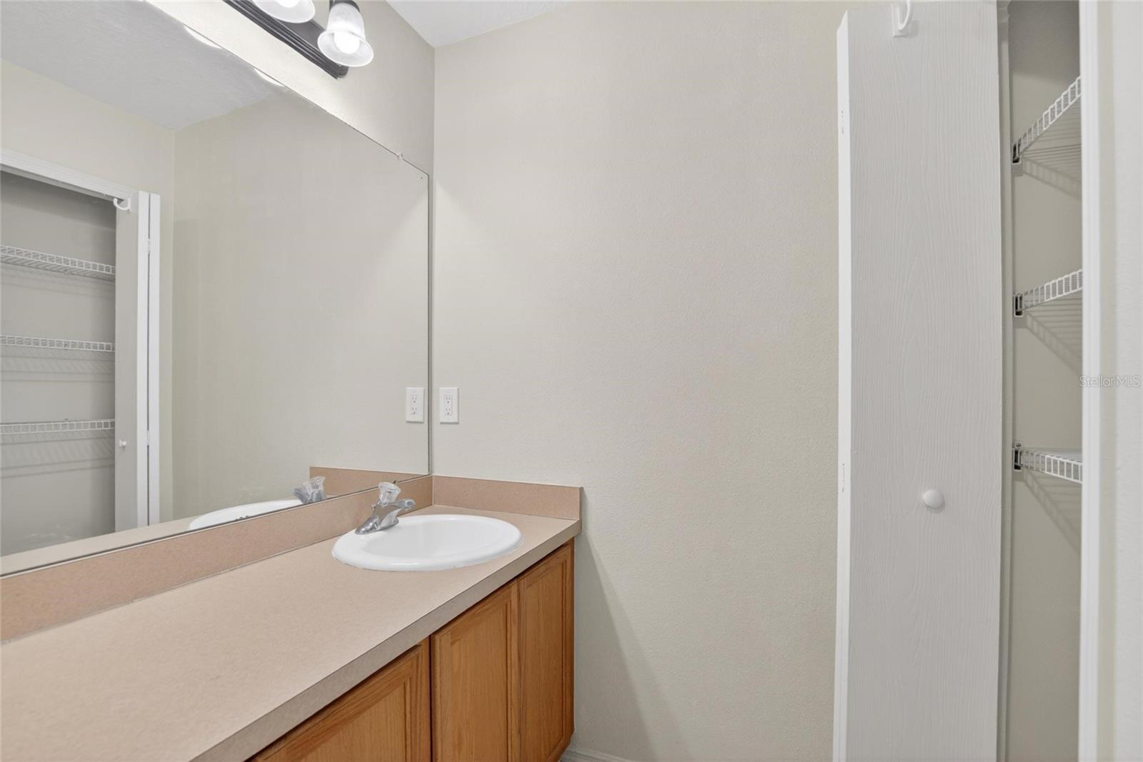 EDGEWATER AT LAKE BRANDON - Residential